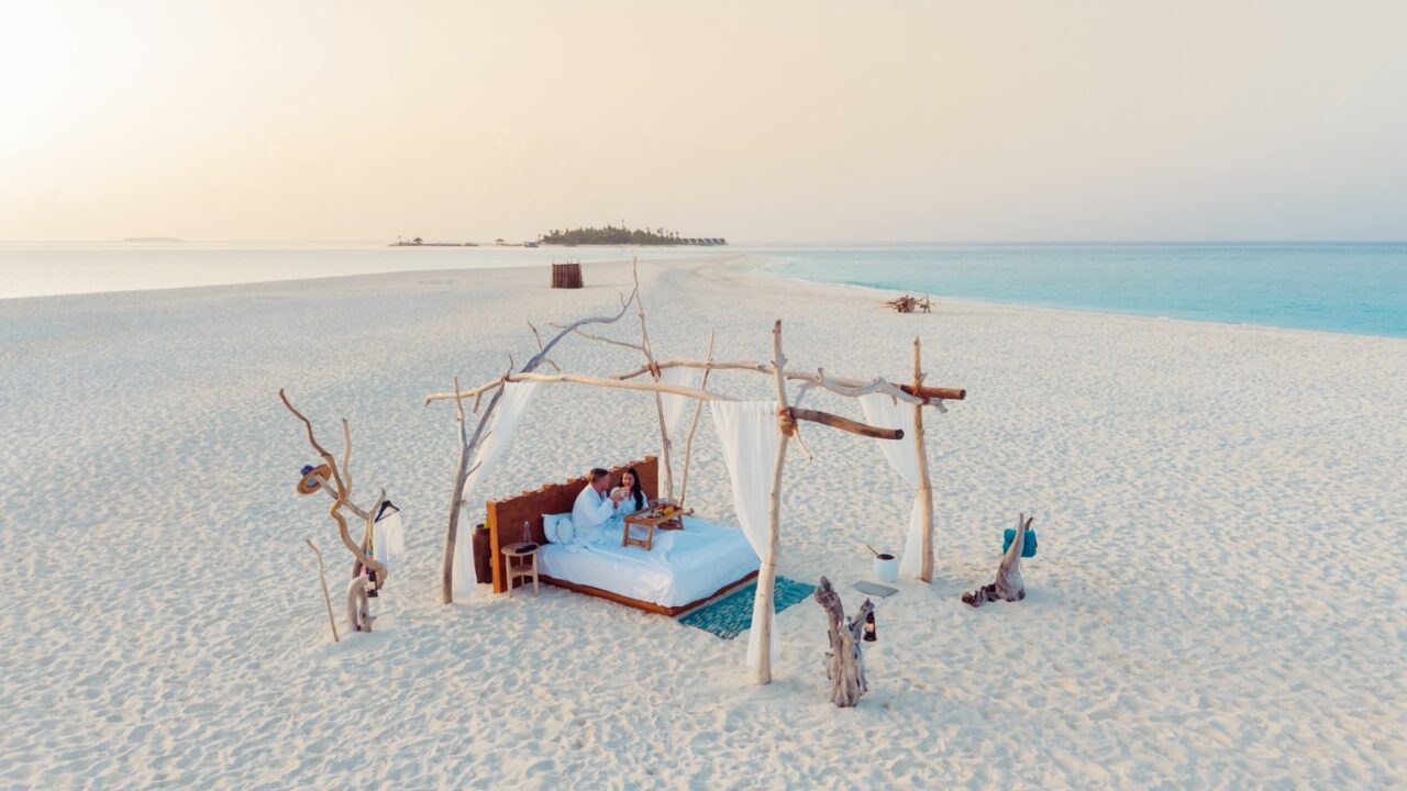 Romance Beneath the Maldivian Sky: Fushifaru Maldives Unveils ‘Sleep Under the Stars’